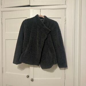 BB Dakota fuzzy dark grey jacket